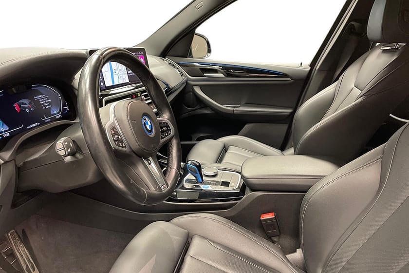 Bild 5 av BMW iX3 iX3-M Sport-Rattvärme-Dragkrok-Panorama