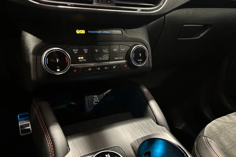 Ford Kuga Plug-In Hybrid bilde 17