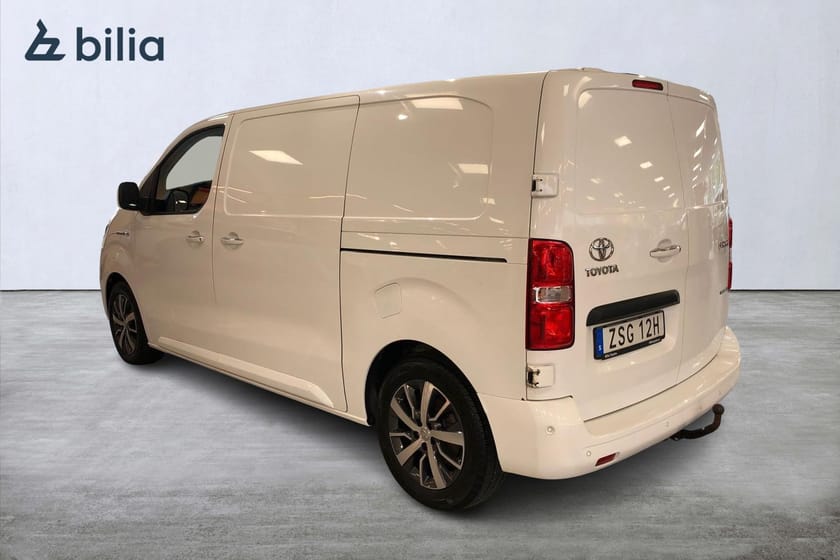 Bild 2 av Toyota Proace Electric 75 kWh Professional Inredning Nybes Nyservad 2 Dörrar