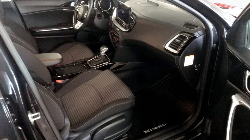 Bild 3 av Kia XCeed Plug-in Hybrid ACTION 141 Hk Backkamera