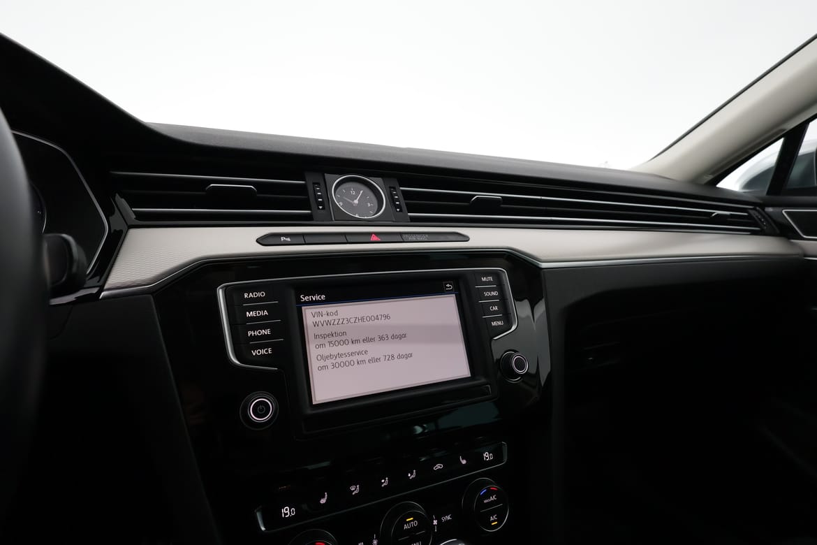 Volkswagen Passat 2017 - miniatyr 13
