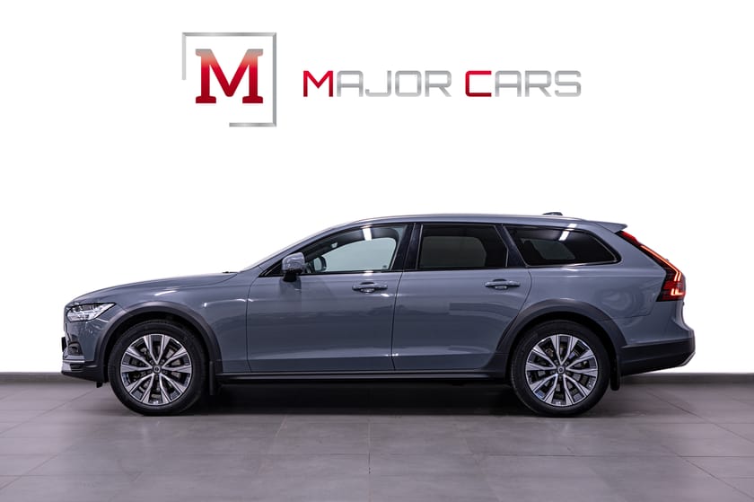 Bild 3 av Volvo V90 Cross Country B4 AWD Adv Edt H/K Skinn Kamera Värmare Drag 197hk