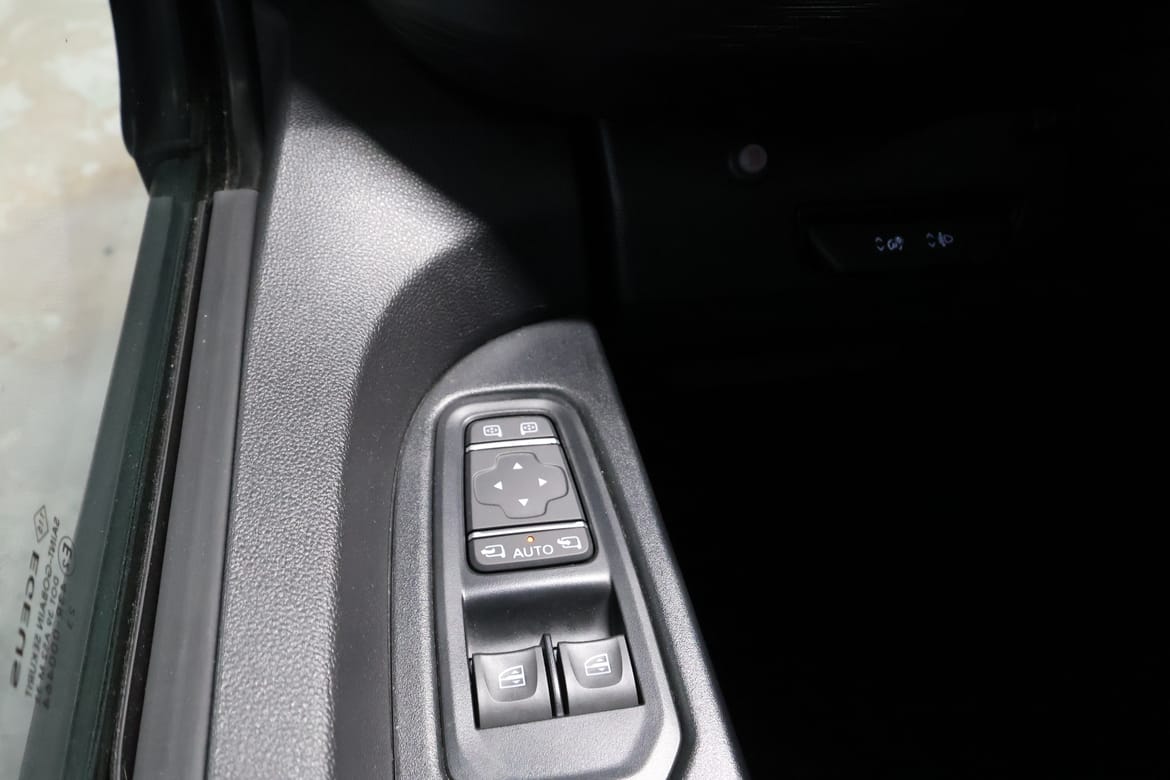 Renault Trafic 2024 - miniatyr 12