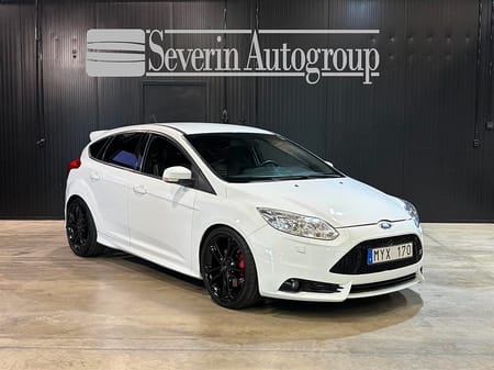 Ford Focus ST (250hk) / Recaro / ST-3