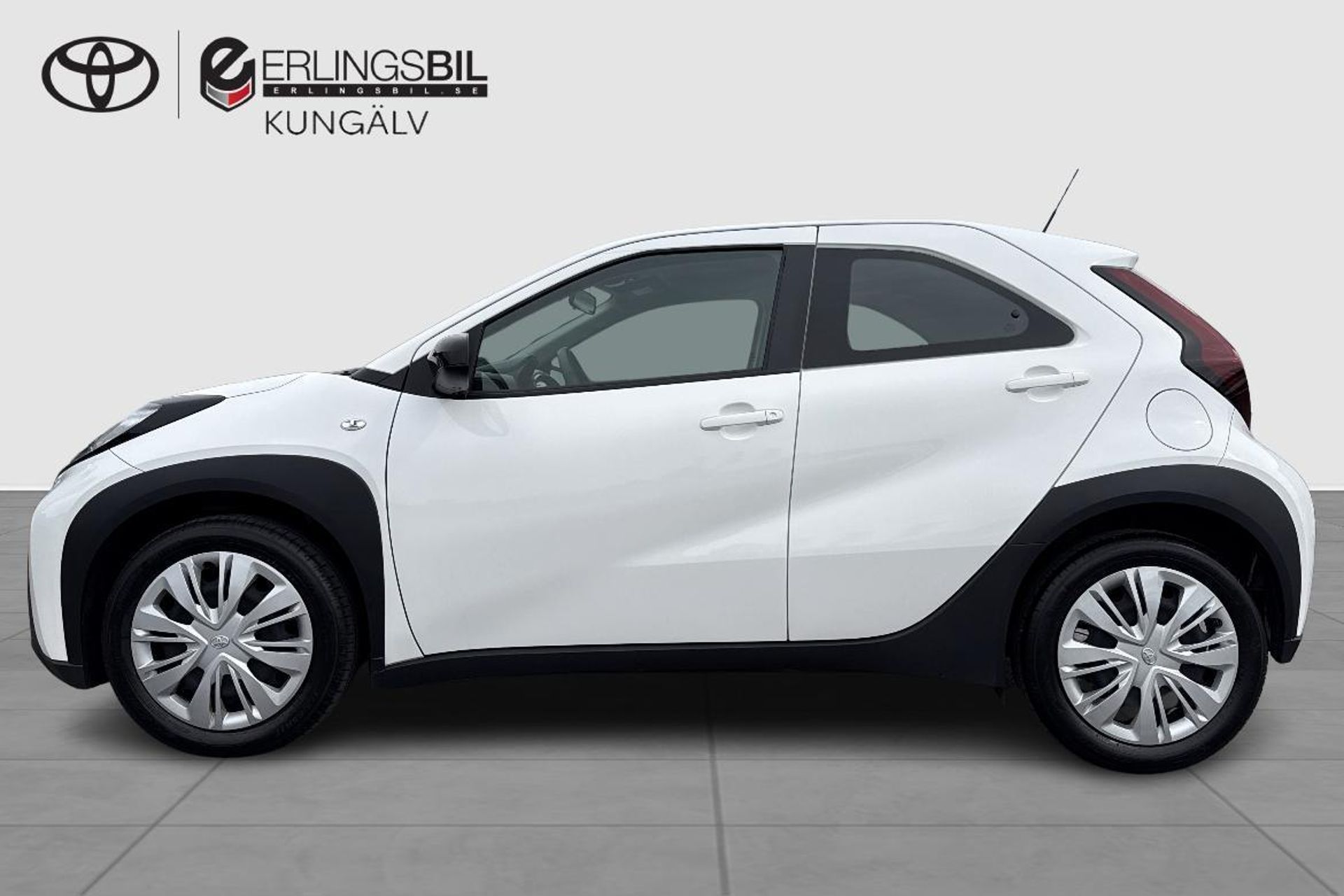 Toyota Aygo X 1.0 VVT-i CVT PLAY 2023, bild 4/12