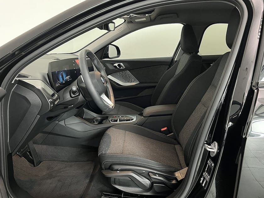 Bild 5 av BMW 120 M Sport Design Nav Drive/Park Assist Rattvärme