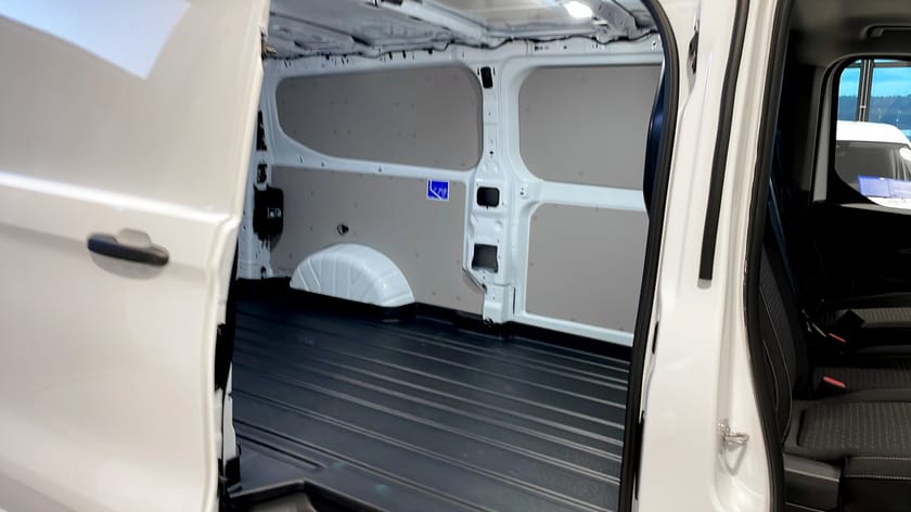 Bild 5 av Ford Transit Custom 320 Trend 320L L2 136hk Aut
