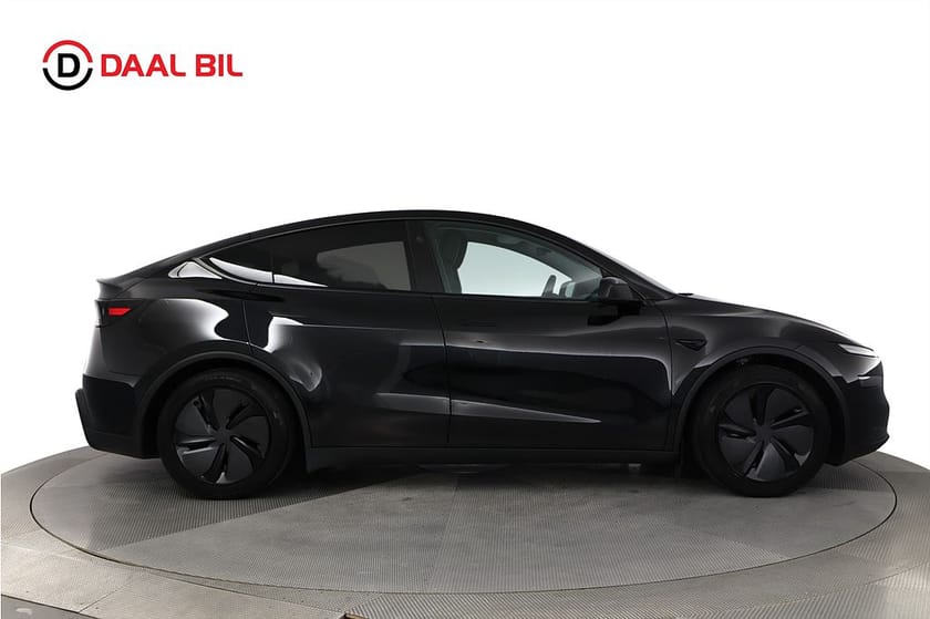 Bild 5 av Tesla Model Y Long Range AWD 514HK PANO DRAG VÄRMARE SÄTESVENTILATION