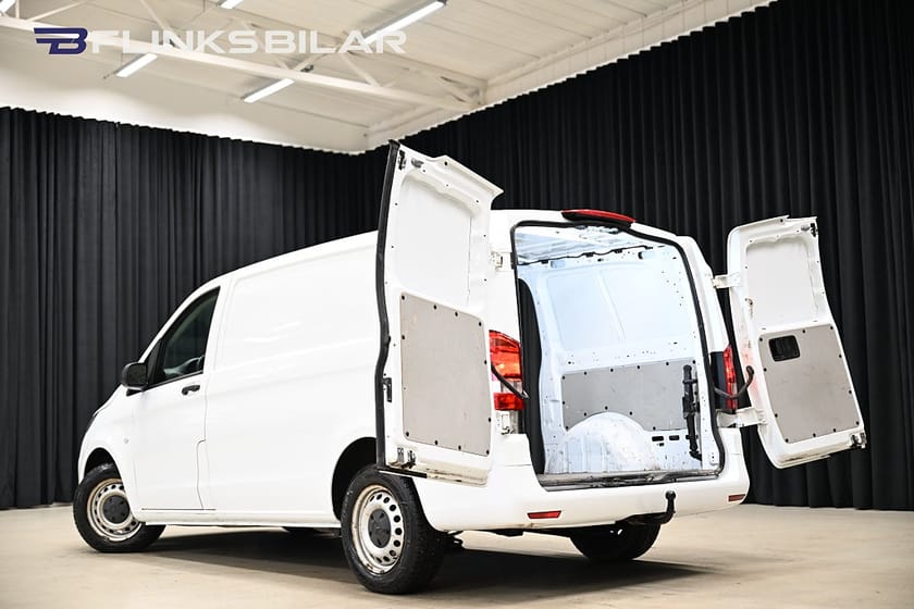 Bild 5 av Mercedes-Benz Vito 116 CDI 2.8t 163HK Automat|Lång|Drag|Värmare|Kamkedja|EnÄgare
