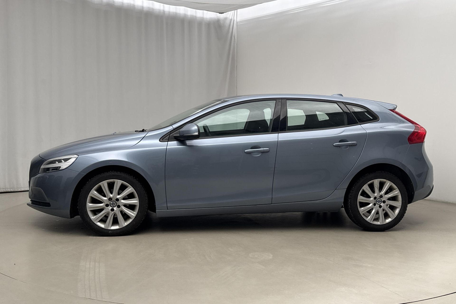 Volvo V40 D2 2018, bild 2/10