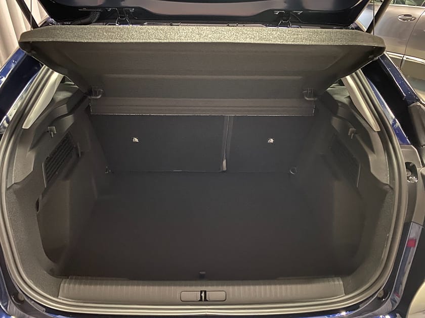 Bild 5 av Citroën C4 Hybrid 145 FL Plus 145hk Automat