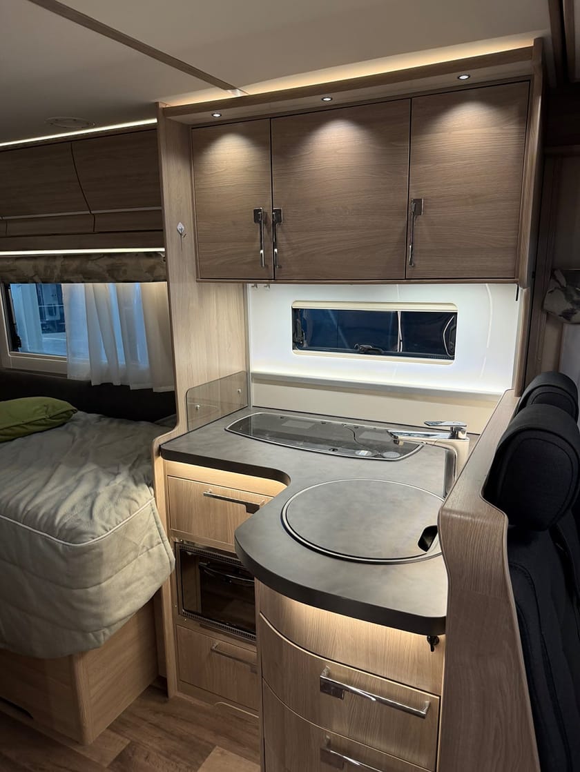 Bild 5 av Kabe Campervan Mercedes-Benz Travel Master X 780 LT * Långbädd & Cinderella Toalett *