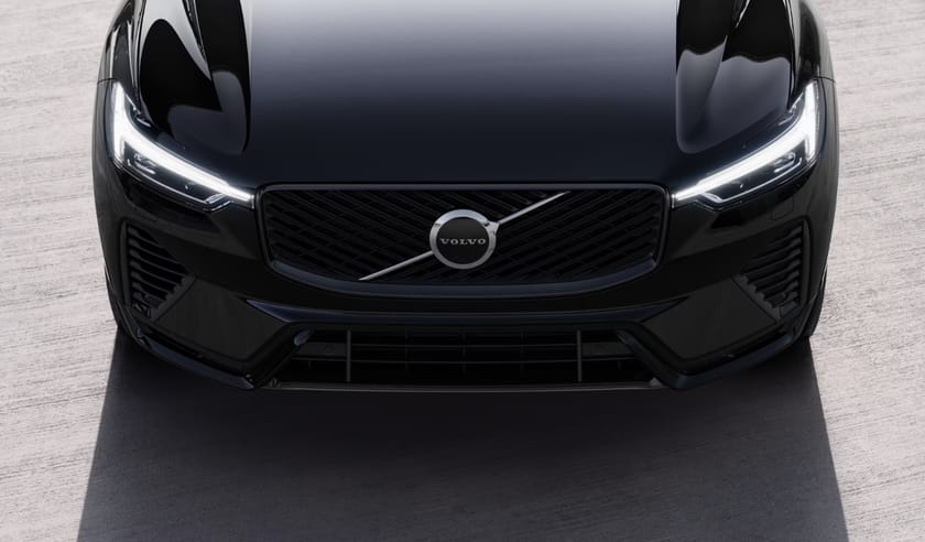 Bild 2 av Volvo XC60 T6 Plug-In Hybrid AWD / PLUS DARK NORDIC EDITION