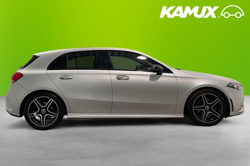 Bild 2 av Mercedes-Benz A 200 AMG  Widescreen Backkamera Burmester Drag