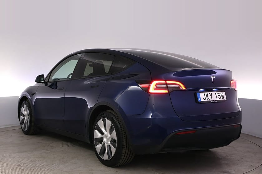 Bild 4 av Tesla Model Y Standard Range RWD Autopilot Panorama