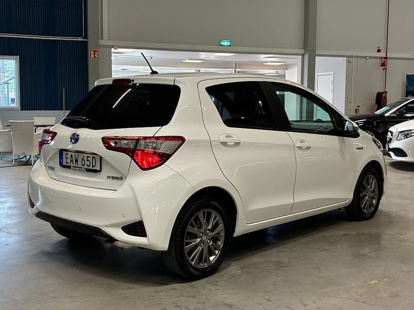 Bild 3 av Toyota Yaris Hybrid e-CVT Active | Backkamera | ACC