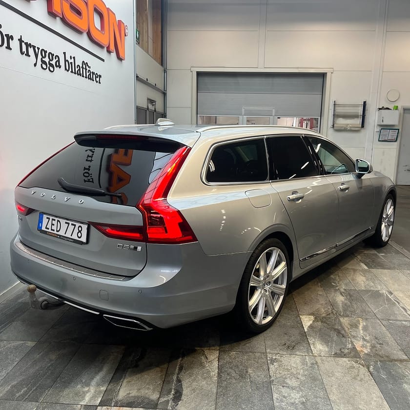 Bild 4 av Volvo V90 D5 AWD Aut Inscription Panorama 360° VOC Värmare Drag