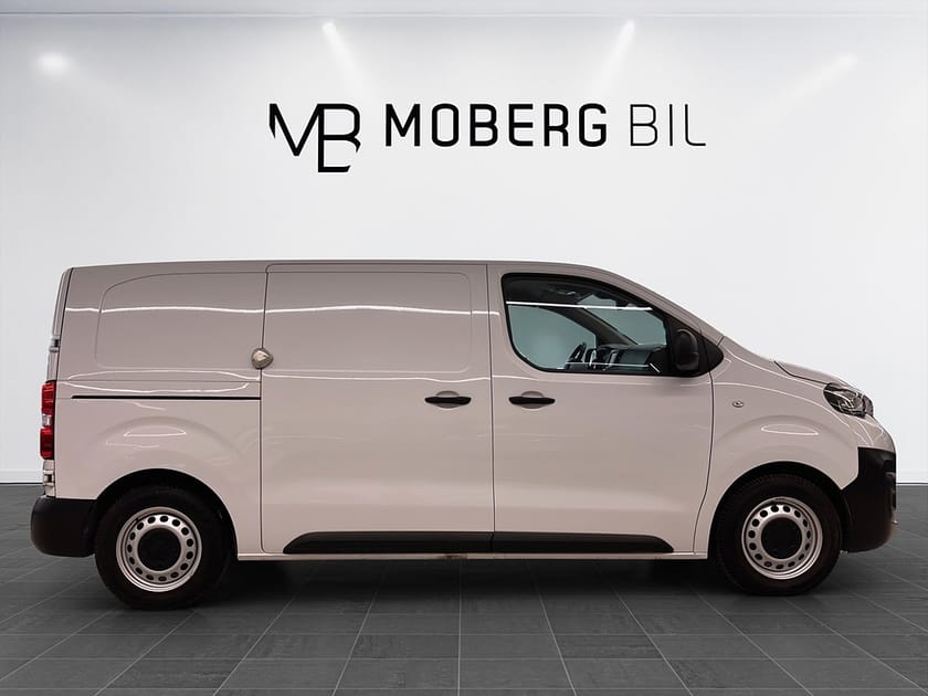 Bild 3 av Peugeot e-Expert 75 136hk L3 V-inrett skåp Drag 360 MOMS/VAT