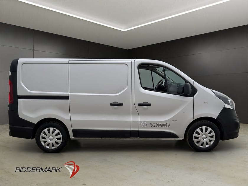Bild 2 av Opel Vivaro Skåpbil Dragkrok B-Kamera V-Inredd Farthållare 1-Brukare