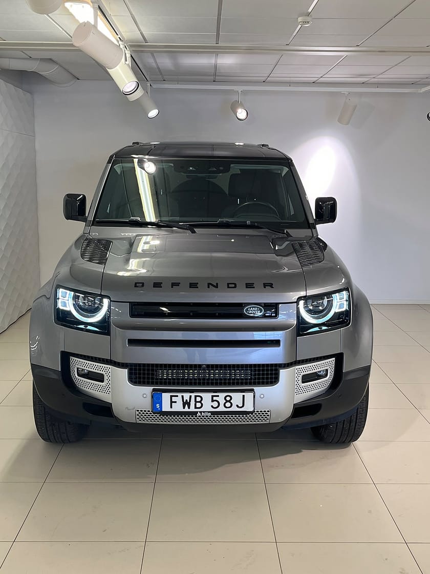 Bild 2 av Land Rover Defender 110 D240 / Panorama / Drag / Momsbil!