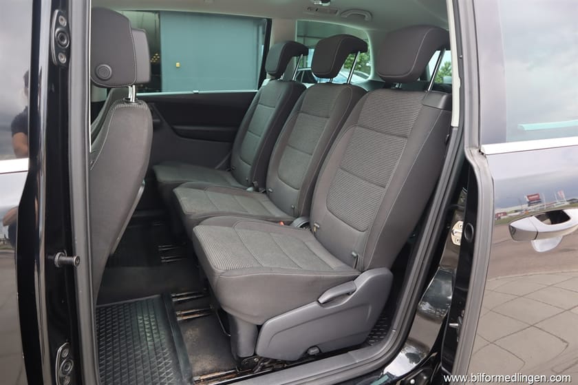 Bild 5 av Volkswagen Sharan 7-seater 2.0 TDI SCR FWD 150hk Aut 7 Sits Drag Backkamera