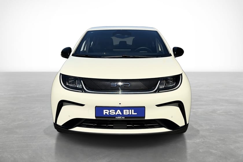 Bilde 2 av BYD Dolphin Comfort 2.0, Komplett bil sommer- og vinterhjul