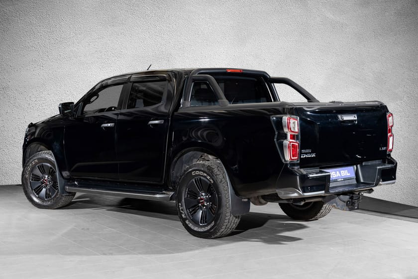 Bilde 2 av Isuzu D-Max Dobbelcab 1,9 Dob Cab Black/Magnum Edition. H feste/Defa/Garanti