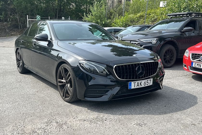Bild 1 av Mercedes-Benz E 220 d 9G-Tronic AMG Line 194hk