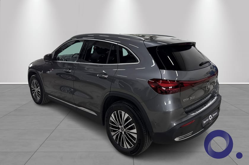 Bilde 3 av Mercedes-Benz EQA 300 4MATIC MB 4 matic  med lav km