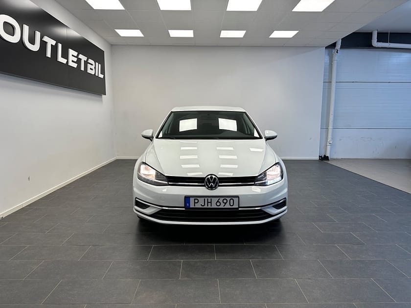 Bild 5 av Volkswagen Golf 5-dörrar 1.0 TSI 110hk Base Carplay