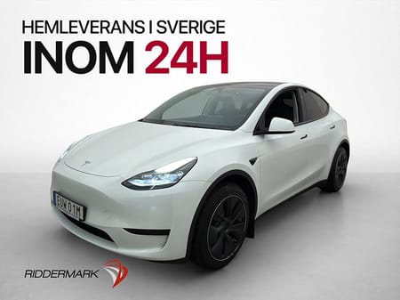 Tesla Model Y Standard Range RWD Svensksåld Pano Dragkrok
