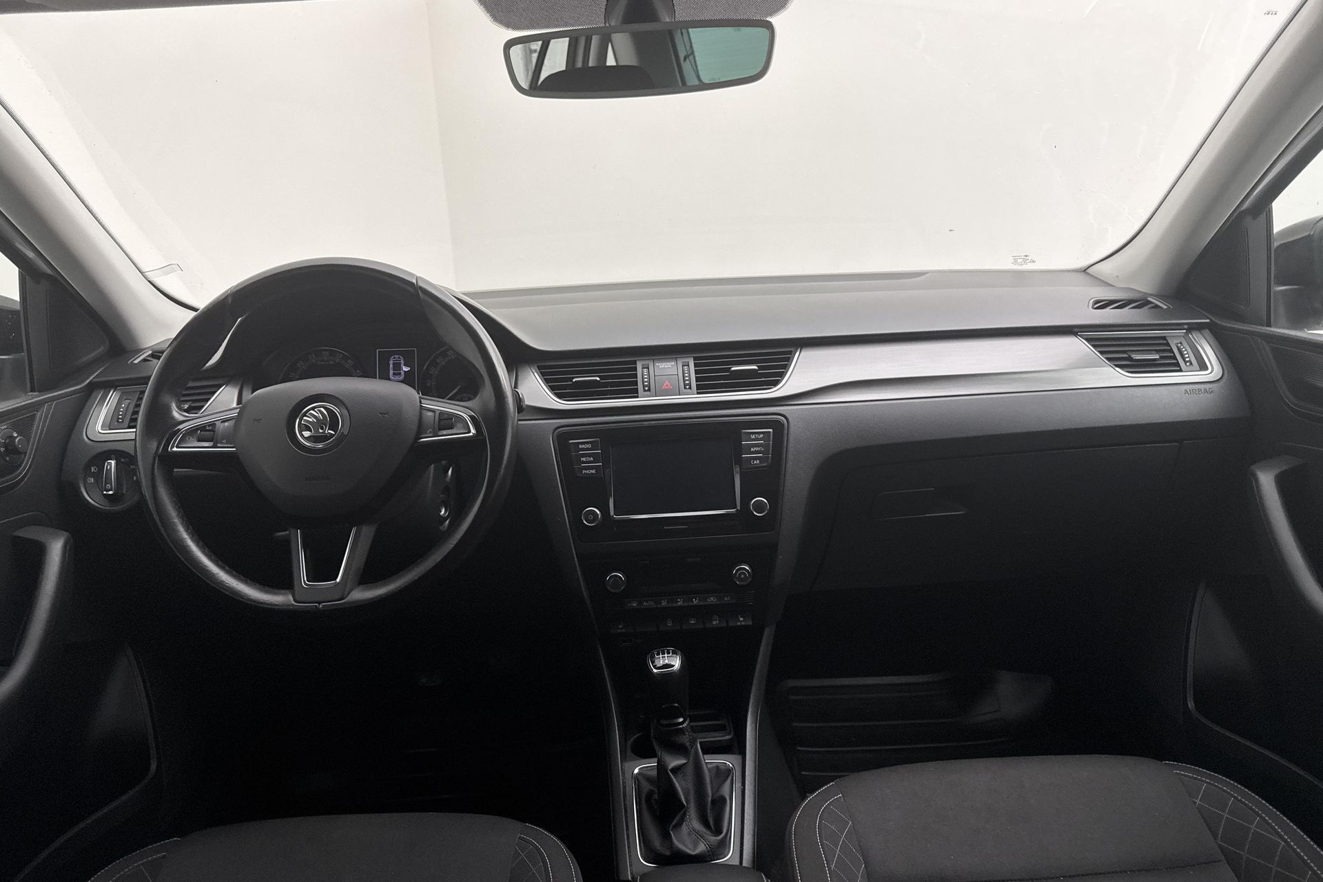 Skoda Rapid 1.4 TDI 2018, bild 7/10
