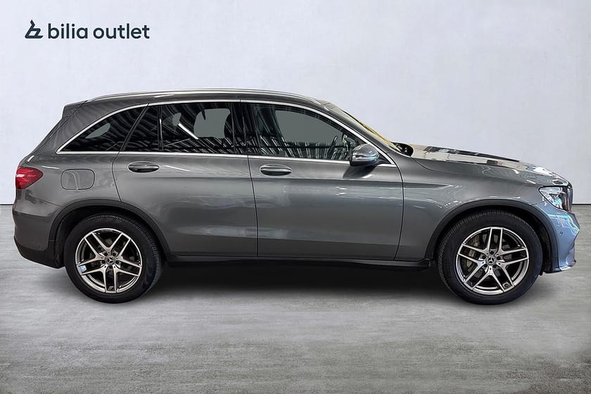 Bild 5 av Mercedes-Benz GLC 220 d 4MATIC 9G-Tronic AMG Line Pano BUR B-kam Drag
