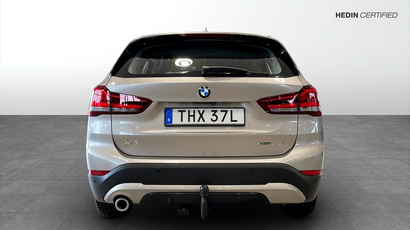 Bild 5 av BMW X1 xDrive25e Sportline Drag Navi Halvskinn Kamera