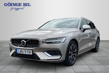 Volvo V60 Recharge T6 Core Edition Drag/ Läder/ 360/ H/K/ Navi/ Tonade rutor