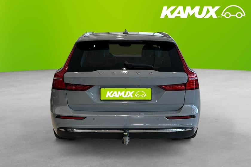 Bild 5 av Volvo V60 T6 Plug-In Hybrid AWD Core Bright Kamera Drag 350hk