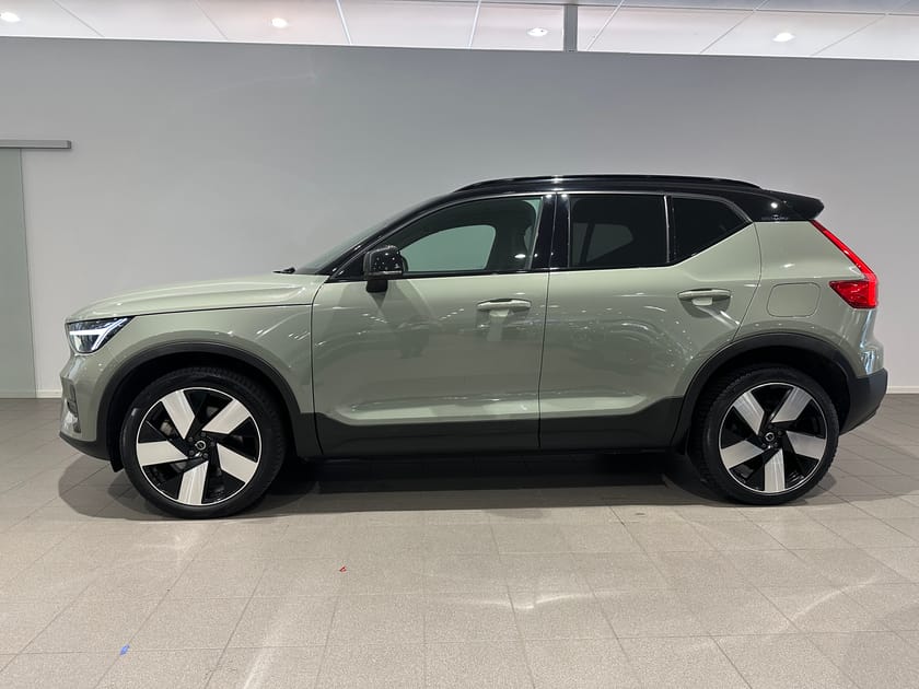 Bild 5 av Volvo XC40 Recharge Core / Navigation / Sensorer / Backkamera / 10.000kr tillbehör /