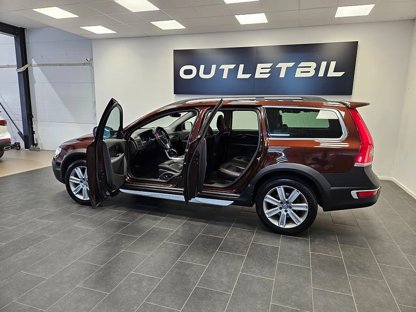 Bild 3 av Volvo XC70 D4 181hk AWD 5cyl Classic Summum Navi Värmare Drag PDC