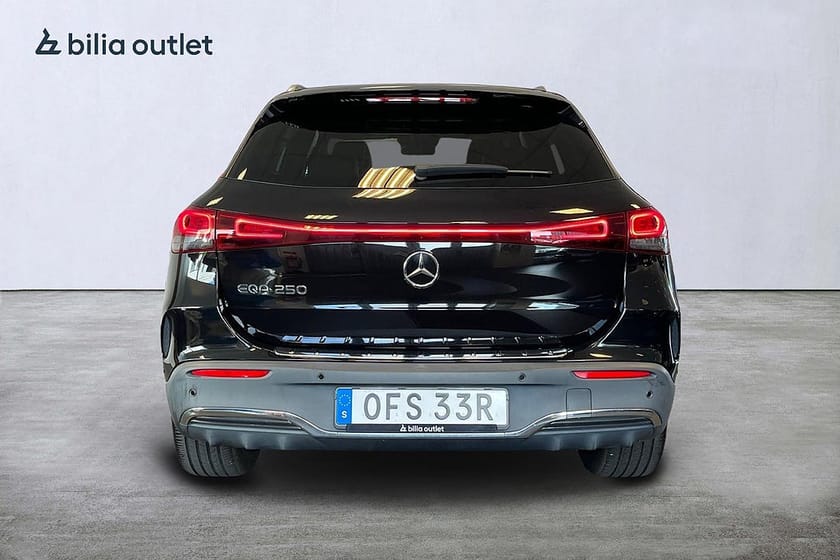 Bild 5 av Mercedes-Benz EQA 250 AMG Line 190hk / Kamera Navi Bluetooth Ambilight