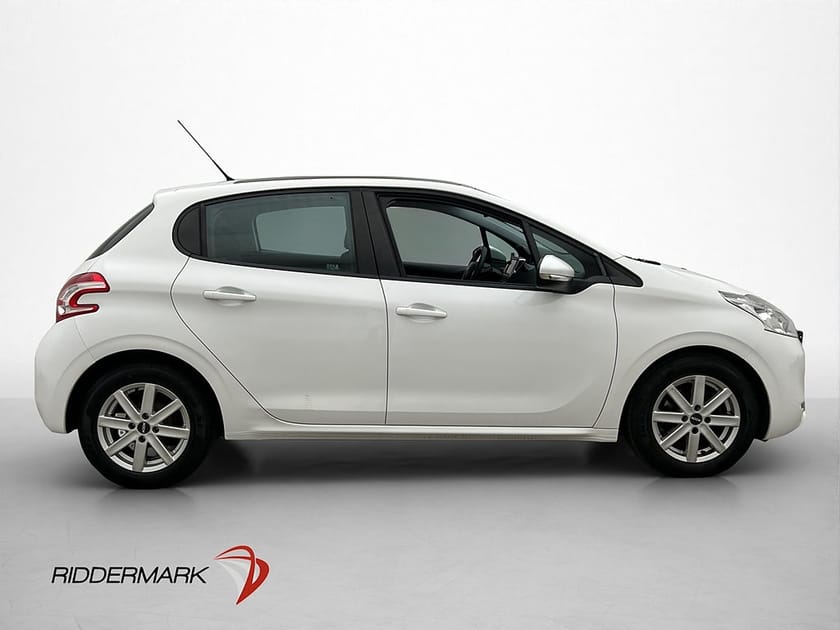 Bild 4 av Peugeot 208 1.2 PureTech 82hk Panorama Kamrem bytt