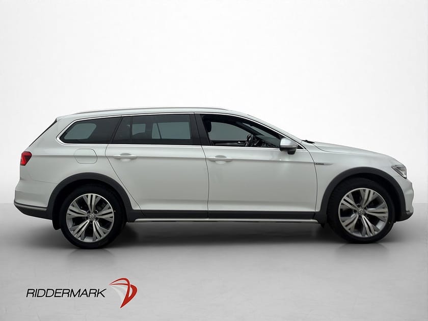 Bild 5 av Volkswagen Passat Alltrack 4M Cockpit Pano Värm Skinn Kamera