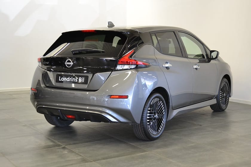 Bild 3 av Nissan Leaf N-Connecta 40 kwh / 360° / V-Hjul / Värmepump