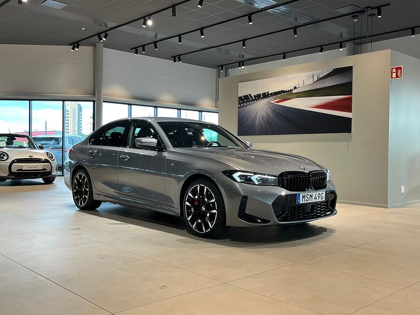 Bild 3 av BMW 330e xDrive Sedan M Sport Pro Rattvärme H/K Drag