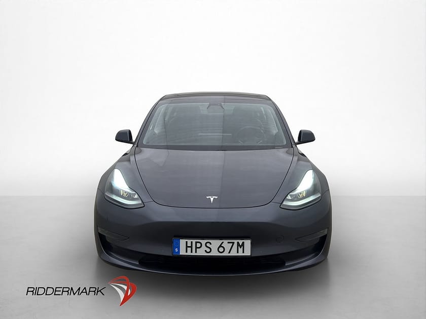 Bild 3 av Tesla Model 3 Long Range AWD Pano Skinn Parkeringsklimat