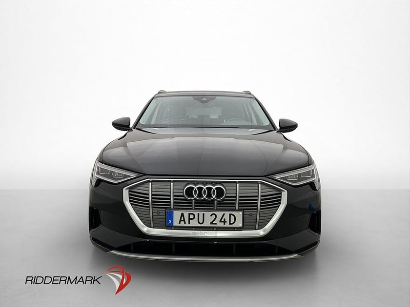 Bild 3 av Audi e-tron 55 quattro Cockpit Skinn Elstol CarPlay Sensorer