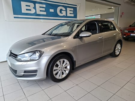Volkswagen Golf 1,2 TSI 110HK Manuell Motorvärmare