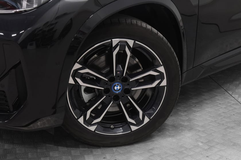 Bilde 3 av BMW iX1 xDrive30 Fully Charged Premium E. (K)