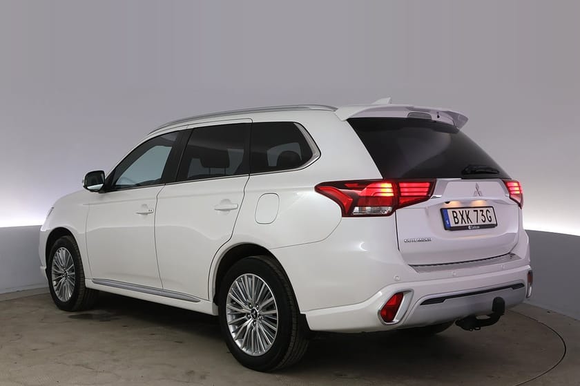 Bild 4 av Mitsubishi Outlander PHEV AWD Business X Läder 360 Drag