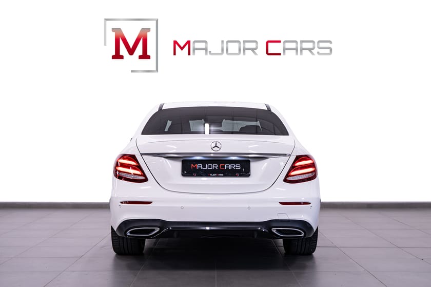 Bild 5 av Mercedes-Benz E 220 d AMG Night Burmester Widescreen 20" Drag 194hk