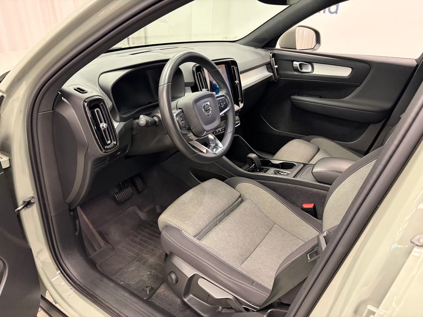 Bild 5 av Volvo XC40 B4 FWD Bensin Core SE II